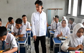 wapres-tinjau-langsung-program-makan-bergizi-gratis-di-depok