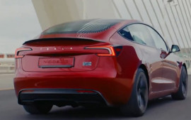perangkat-lunak-jarak-jauh-bermasalah-tesla-tarik-satu-jutaan-mobil-di-tiongkok-untuk-perbaikan