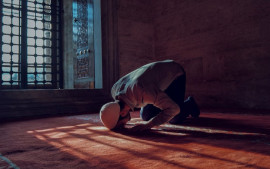 fadhilah-shalat-sunnah-tarawih-dan-witir-di-bulan-ramadan-sarana-meraih-ampunan-dan-pahala